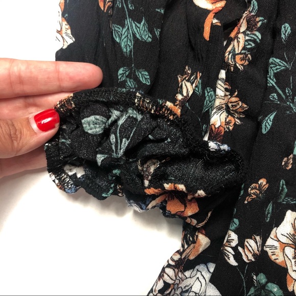 NWOT Plus Size Boho Floral Peasant Top - Picture 4 of 5